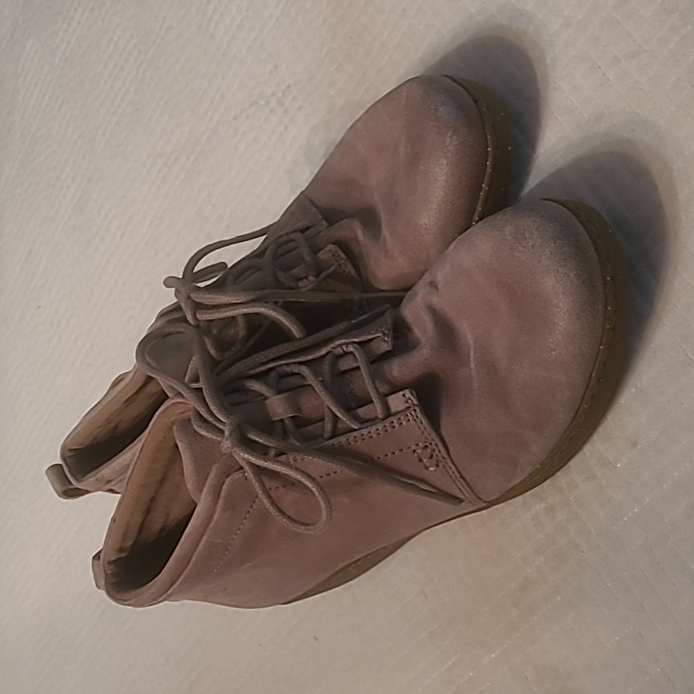 Dansko Ellen Taupe Burnished Suede Ankle Boots, Booties, Size 40, US 9.5